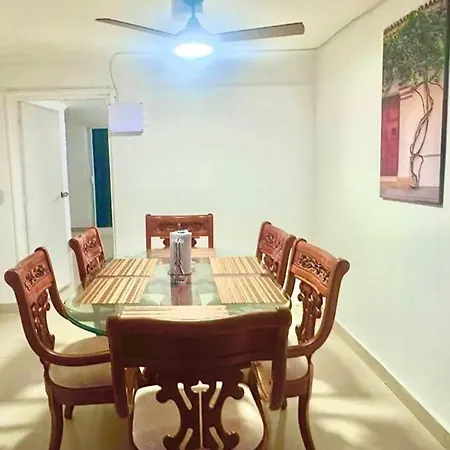 Apartamento En Manga 3 - Bahia Cartagena